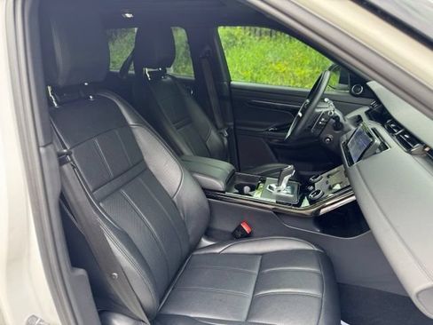 Used 2022 Land Rover Range Rover Evoque R-Dynamic SE AWD/4WD image 17