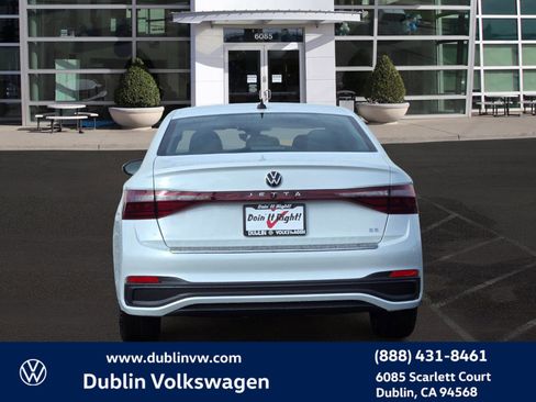 New 2026 Volkswagen Jetta SE image 5