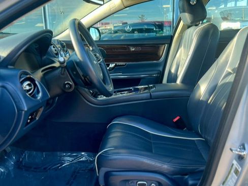 Used 2011 Jaguar XJ L RWD image 16