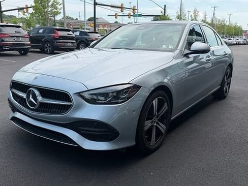 Used 2023 Mercedes-Benz C 300 4MATIC Sedan image 4