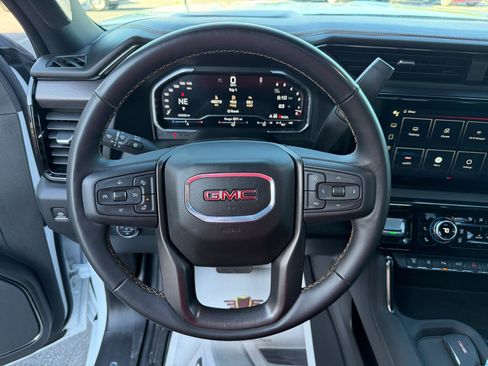 Used 2024 GMC Sierra 2500 AT4 w/ AT4 Premium Plus Package AWD/4WD image 30