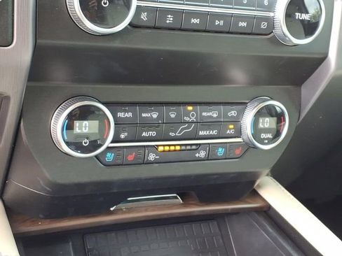 Used 2021 Ford Expedition Platinum AWD/4WD image 16