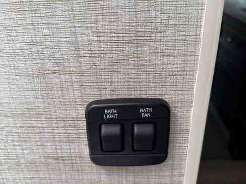 Used 2022 Mercedes-Benz Sprinter 3500 image 34