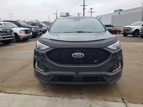 Used 2021 Ford Edge ST image 3