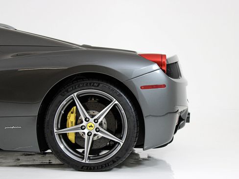 Certified 2013 Ferrari 458 Spider RWD image 6