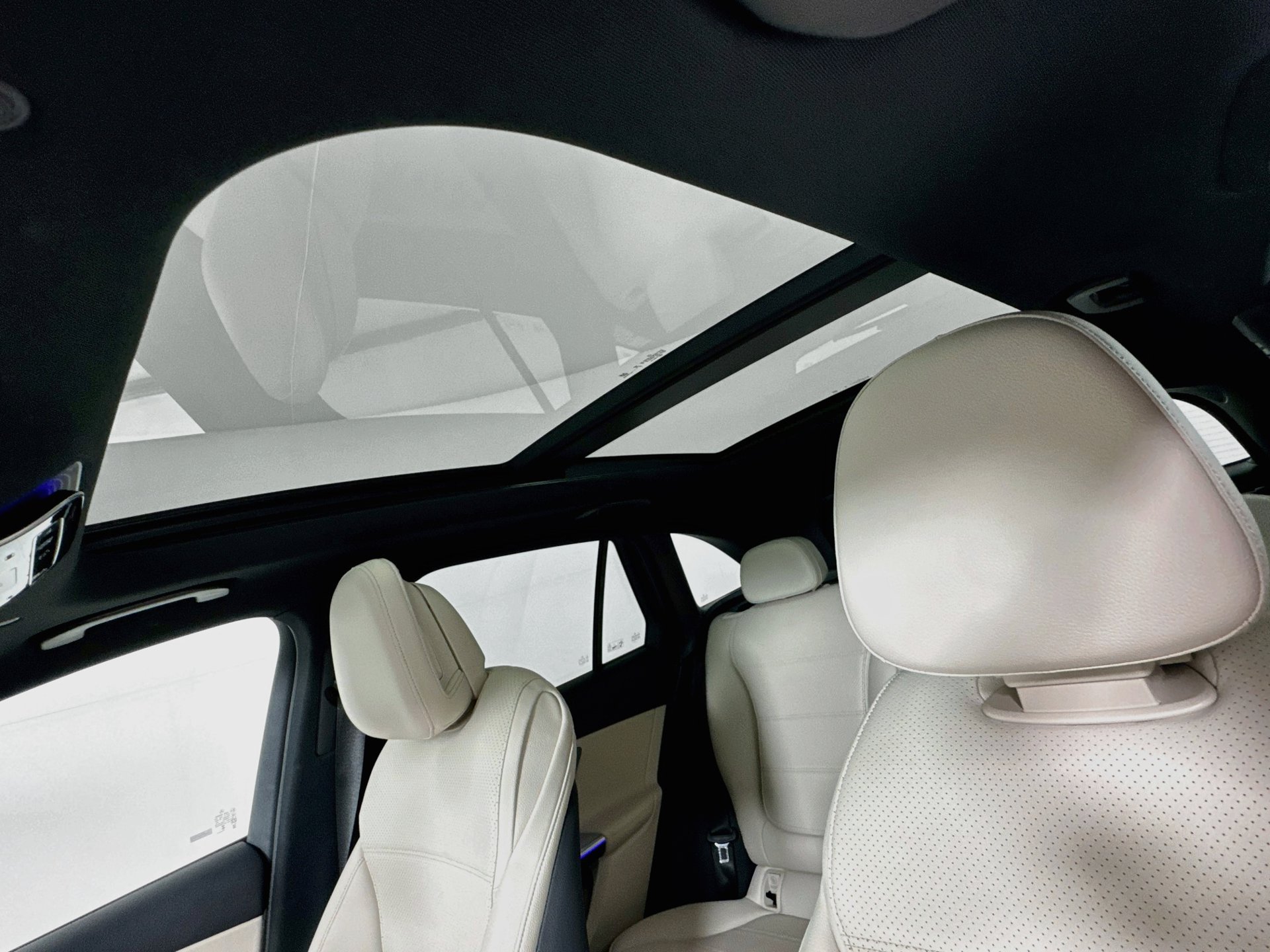 Certified 2026 Mercedes-Benz GLC 300 image 24