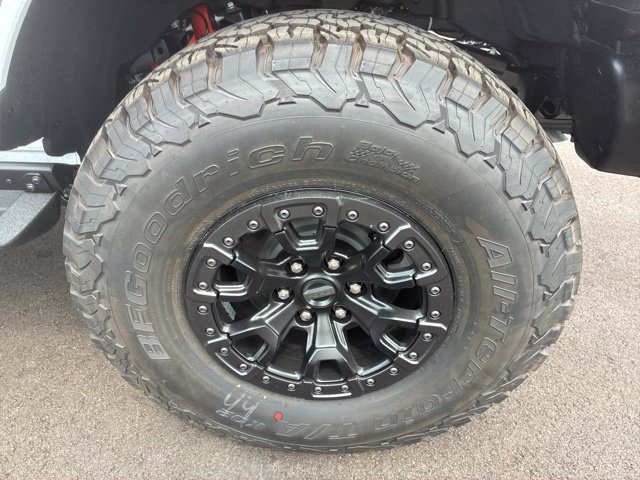 New 2026 Ford Bronco Raptor w/ Interior Carbon Fiber Pack AWD/4WD image 17