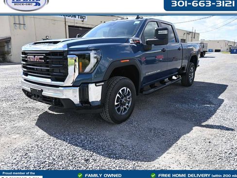 New 2026 GMC Sierra 3500 Pro AWD/4WD image 1