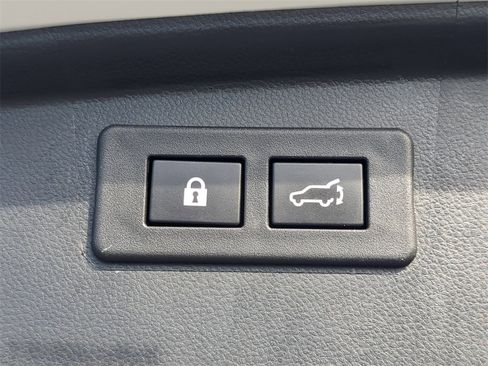 Used 2021 Subaru Outback Touring XT image 10