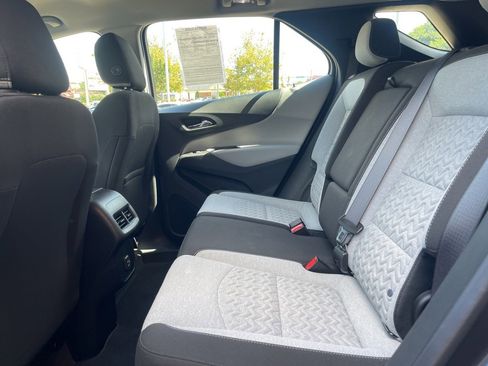 Used 2022 Chevrolet Equinox LS image 13