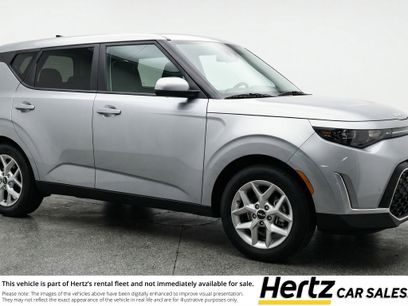 Used 2025 Kia Soul LX w/ LX Technology Package