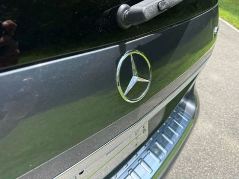 Used 2014 Mercedes-Benz GL 550 4MATIC image 12