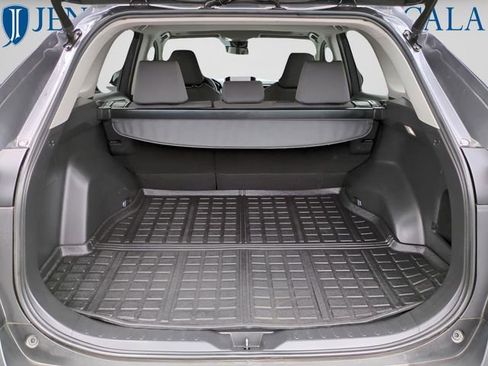 Used 2023 Toyota RAV4 XLE w/ Convenience Package FWD image 9