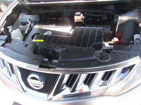 Used 2010 Nissan Murano S image 25