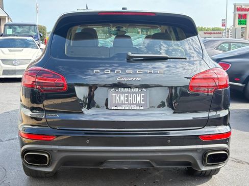 Used 2017 Porsche Cayenne Platinum Edition AWD/4WD image 6