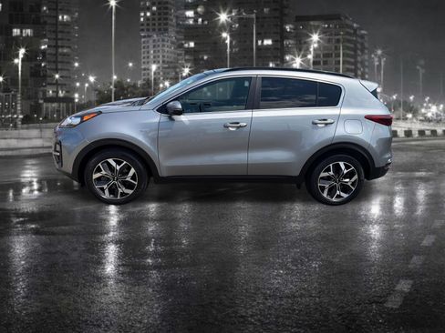 Used 2022 Kia Sportage EX w/ EX Technology Package AWD/4WD image 3