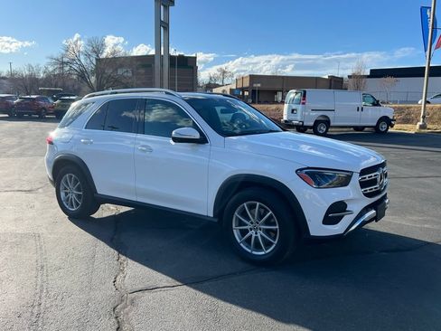 Used 2024 Mercedes-Benz GLE 350 4MATIC w/ 3rd Row Seat Package image 3