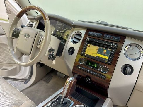 Used 2010 Ford Expedition EL Limited AWD/4WD image 27
