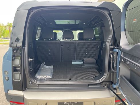 New 2026 Land Rover Defender 110 S AWD/4WD image 16