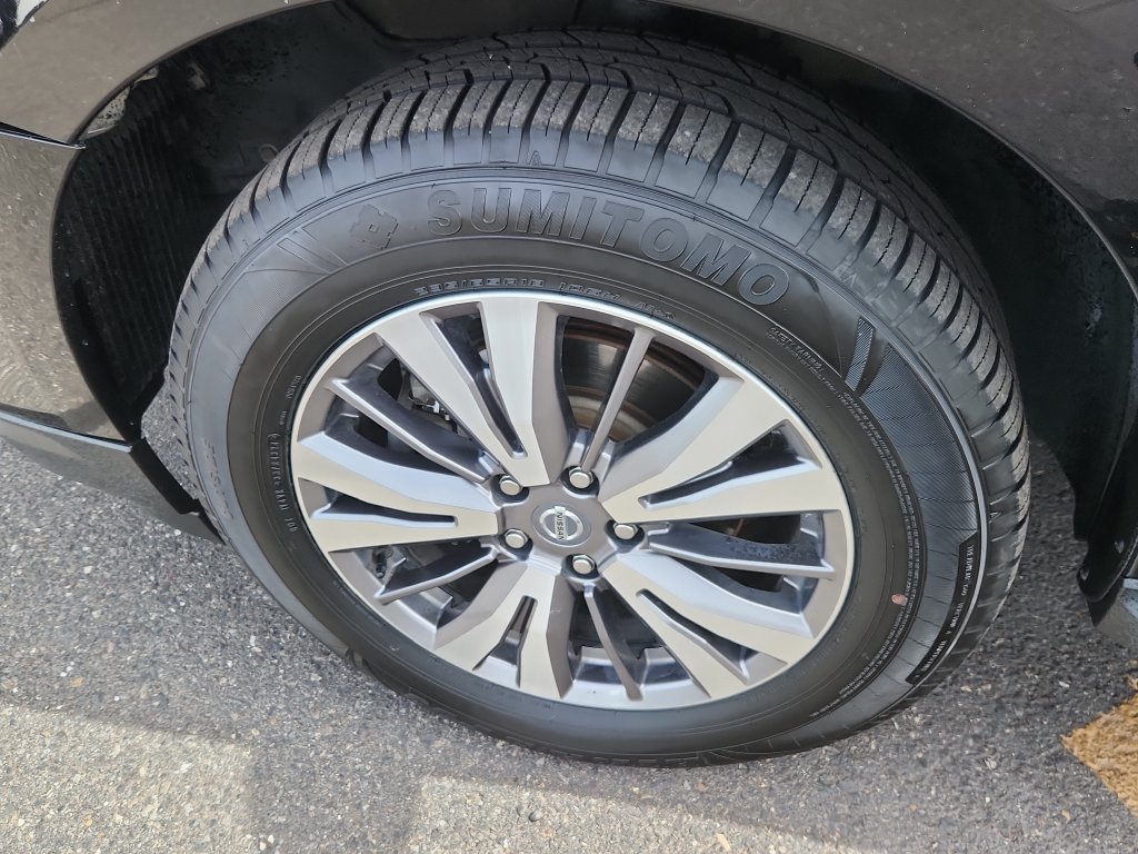 Used 2020 Nissan Pathfinder SL AWD/4WD image 18