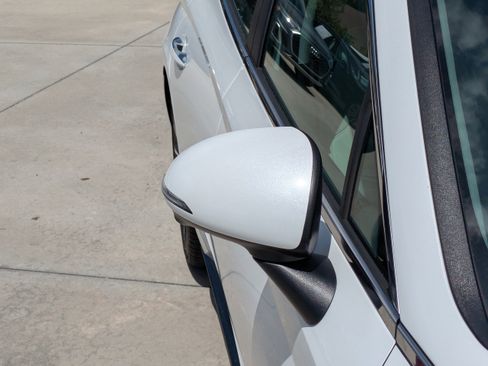 Used 2022 Hyundai Sonata Limited FWD image 8