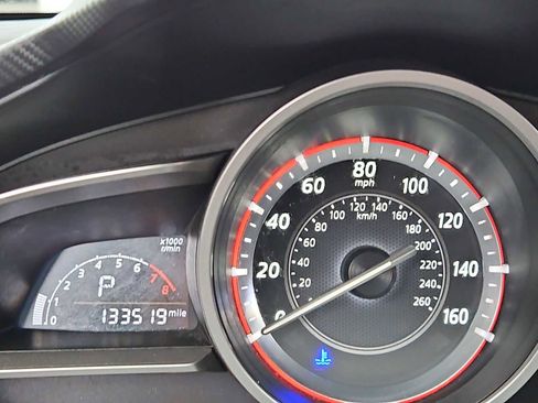 Used 2015 MAZDA MAZDA3 i Touring w/ Technology Package image 32