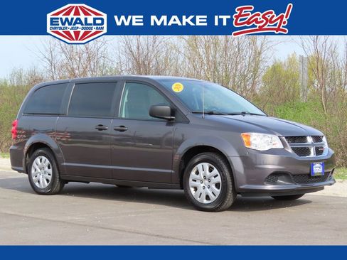 Certified 2020 Dodge Grand Caravan SE FWD image 1
