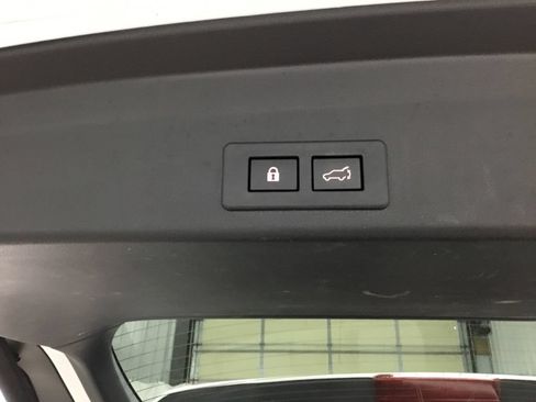 Used 2023 Subaru Ascent Limited AWD/4WD image 41