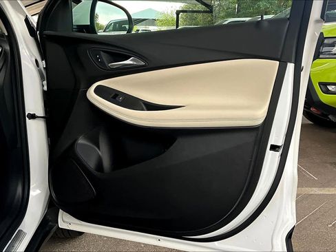 Used 2021 Buick Encore GX Preferred image 21