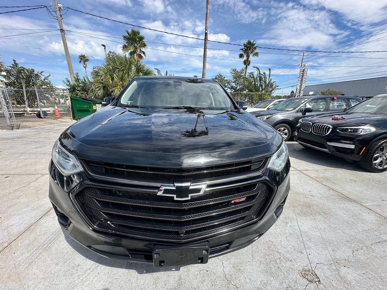 Used 2021 Chevrolet Traverse RS w/ LPO, Floor Liner Package FWD image 1