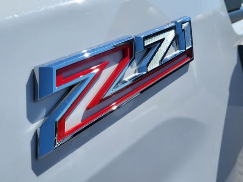 Used 2024 Chevrolet Silverado 2500 LT w/ Convenience Package AWD/4WD image 11