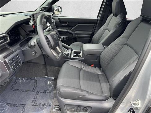 Certified 2025 Toyota 4Runner TRD Off-Road Premium AWD/4WD image 10