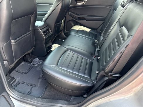 Used 2024 Ford Edge SEL w/ Convenience Package AWD/4WD image 16