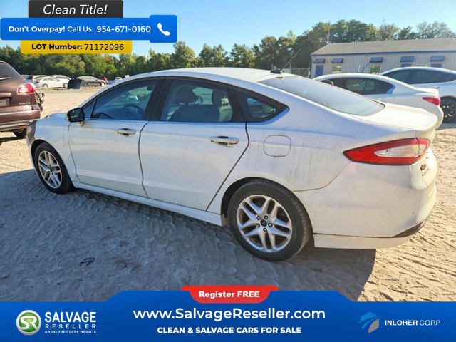 Used 2016 Ford Fusion SE FWD image 3
