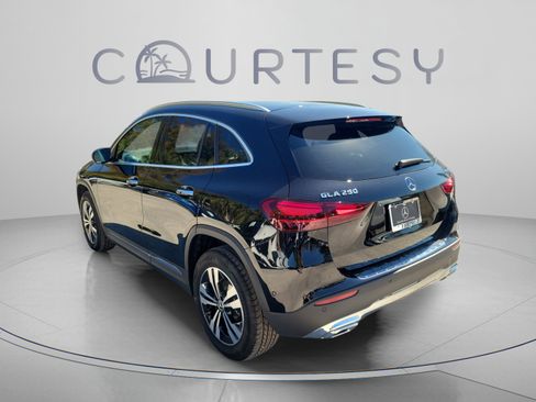Certified 2026 Mercedes-Benz GLA 250 4MATIC image 3
