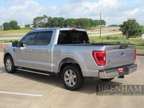Used 2021 Ford F150 XLT w/ Equipment Group 301A Mid RWD image 3