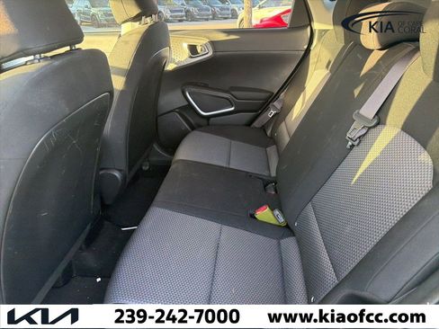 Used 2023 Kia Soul S image 4