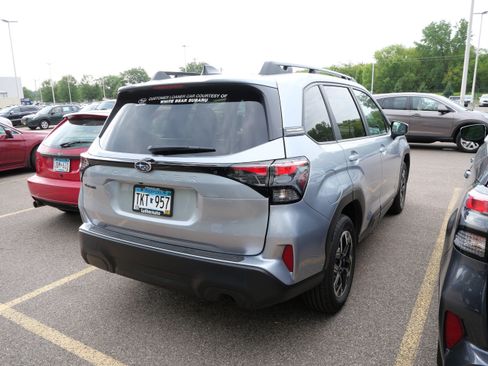 Used 2026 Subaru Forester Premium AWD/4WD image 8