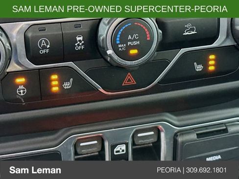 Used 2021 Jeep Gladiator Willys image 20