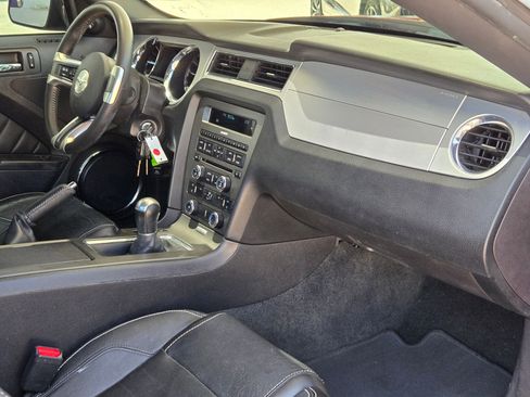 Used 2014 Ford Mustang Premium RWD image 26