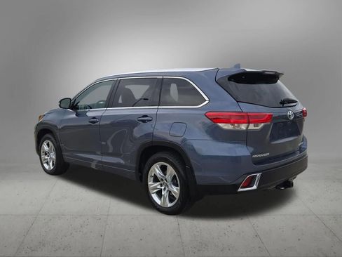 Used 2019 Toyota Highlander Limited AWD/4WD image 4