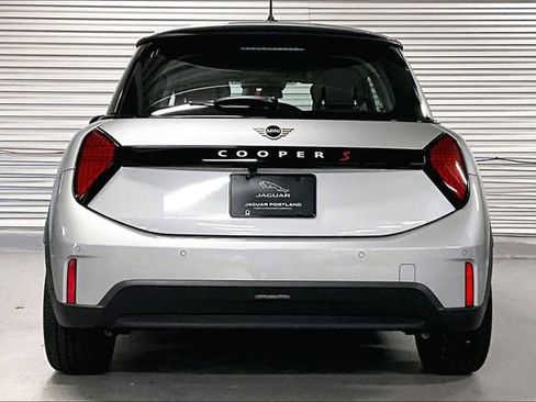Used 2025 MINI Cooper S image 3