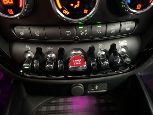 Used 2023 MINI Cooper Clubman S w/ MINI Untold Edition image 19