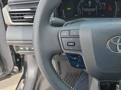 Used 2026 Toyota Camry SE w/ Convenience Package image 16