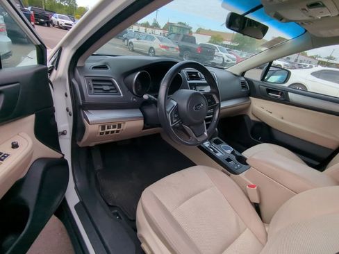 Used 2018 Subaru Outback 2.5i Premium AWD/4WD image 7