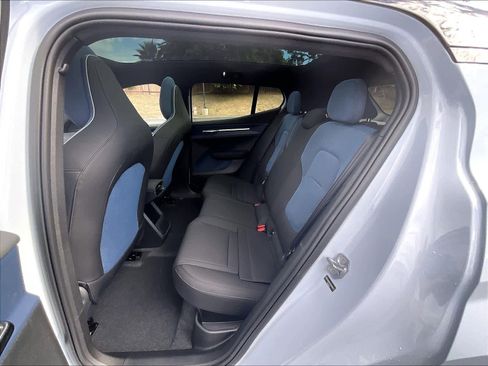 New 2026 Volvo EX30 Plus w/ Climate Package image 12