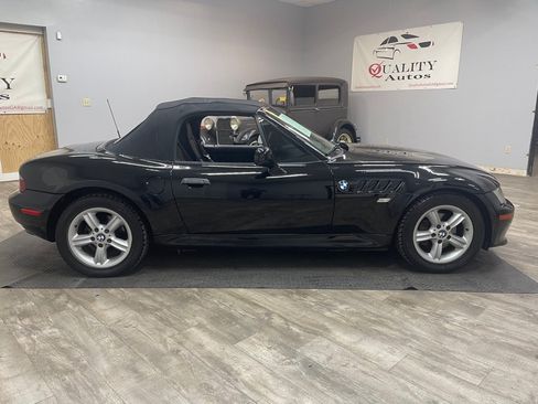 Used 2002 BMW Z3 2.5i RWD image 9