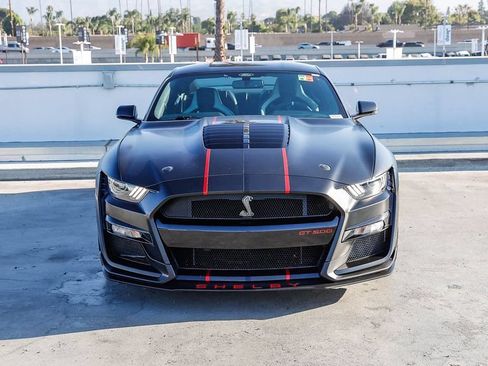 Used 2021 Ford Mustang Shelby GT500 w/ Technology Package RWD image 3