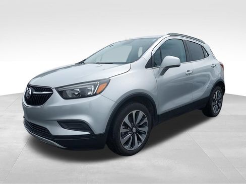 Used 2022 Buick Encore Preferred w/ Safety Package FWD image 5