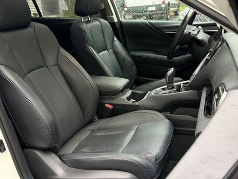 Used 2024 Subaru Outback Touring XT AWD/4WD image 11